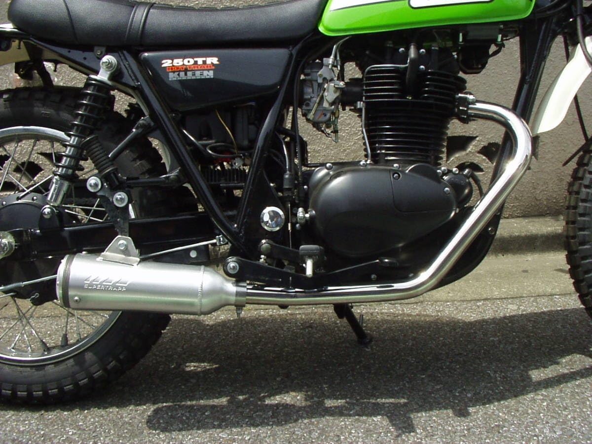 250TR マフラー スーパートラップ